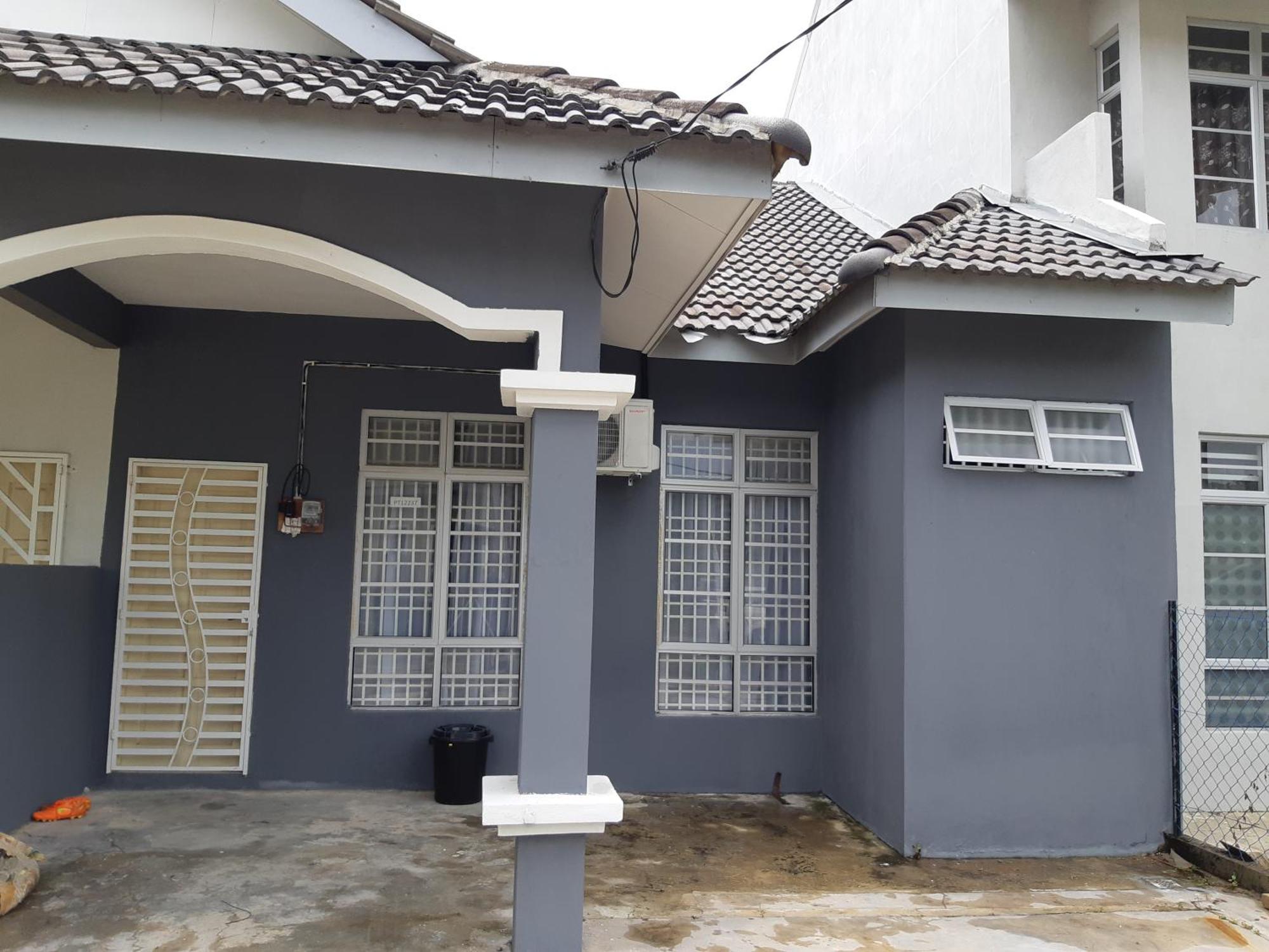Anis Homestay Gua Musang Eksteriør billede