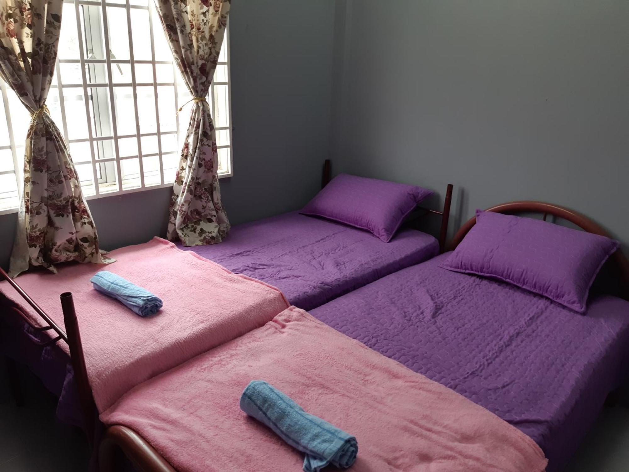 Anis Homestay Gua Musang Eksteriør billede